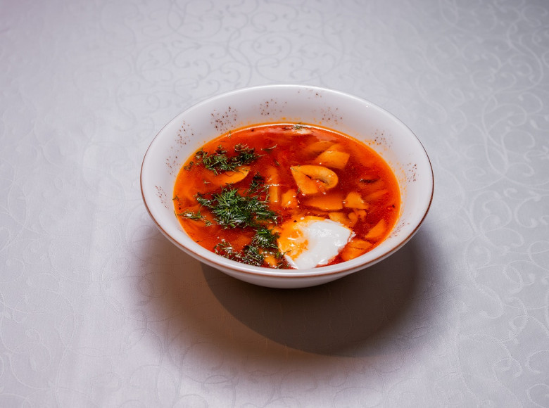 Щи с квашеной капустой и грибами